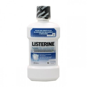Listerine Bain de Bouche Quotidien 250 ml Soin Blancheur Prévient la formation des taches Contient du fluor pour des dents renforcées